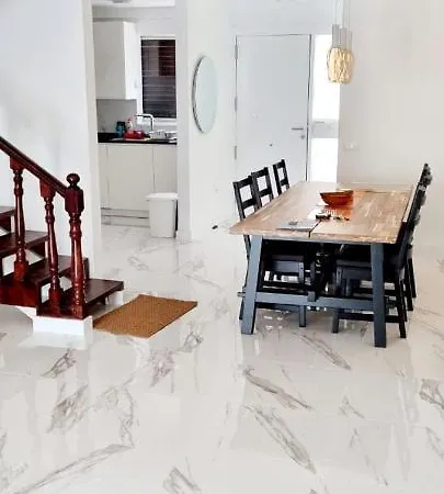 Fabuloso Apartamento En Playa De Americas Apartment *